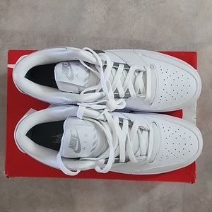 NIKE AIR STEPBACK SHOES. SZ 10.5